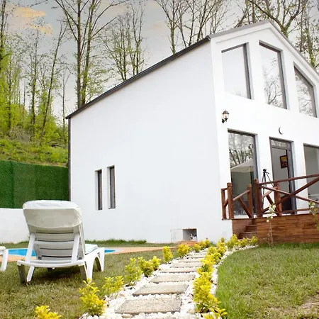Villa Athos, Gol Manzarali *